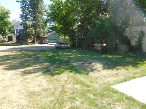 606 5th Street S, Moorhead, MN 56560