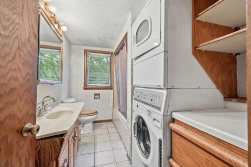 1045 Mcknight Road S, Saint Paul, MN 55119