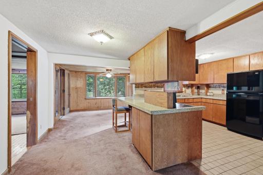 1045 Mcknight Road S, Saint Paul, MN 55119
