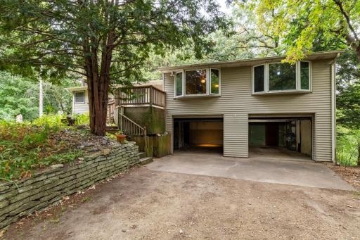 1045 Mcknight Road S, Saint Paul, MN 55119