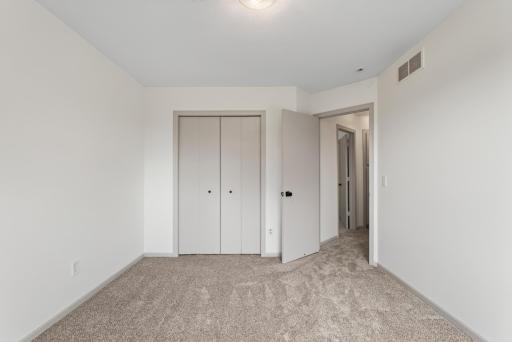 1954 Ormond Drive, Shakopee, MN 55379