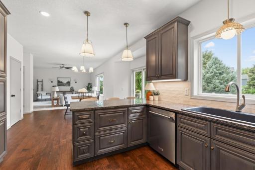 1954 Ormond Drive, Shakopee, MN 55379
