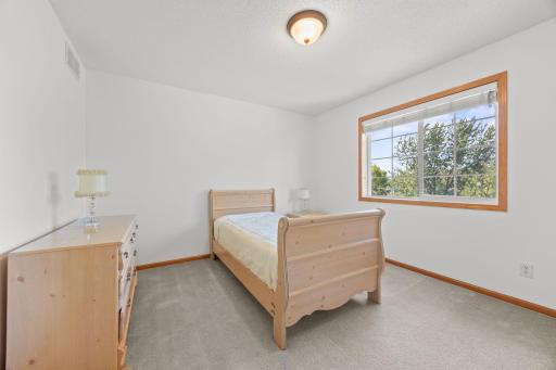 2211 Saddlebrook Road, Buffalo, MN 55313