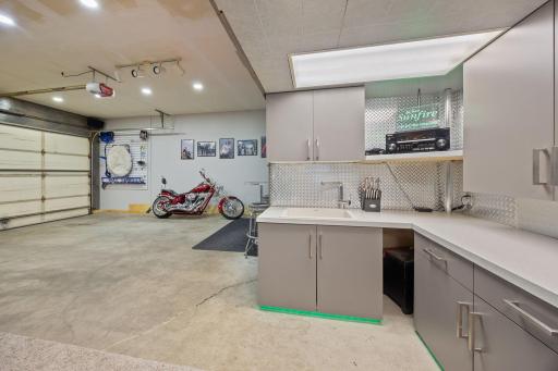 2211 Saddlebrook Road, Buffalo, MN 55313