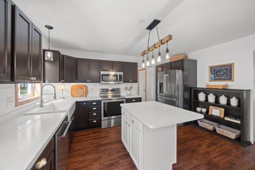 2211 Saddlebrook Road, Buffalo, MN 55313