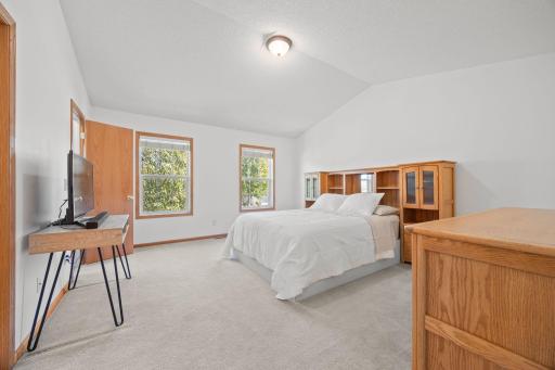 2211 Saddlebrook Road, Buffalo, MN 55313