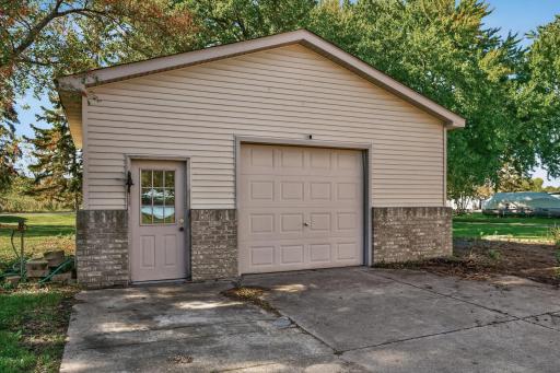 9196 Jewel Lane N, Forest Lake, MN 55025