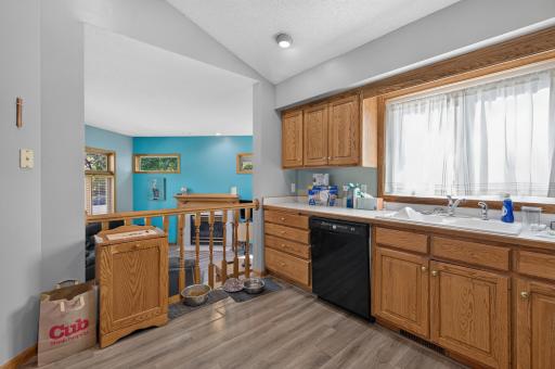2883 Duluth Street, Maplewood, MN 55109
