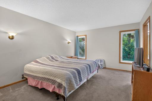 2883 Duluth Street, Maplewood, MN 55109