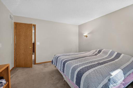 2883 Duluth Street, Maplewood, MN 55109