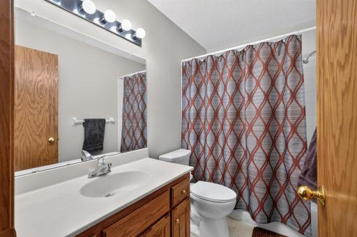 2883 Duluth Street, Maplewood, MN 55109