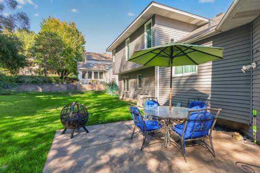 2883 Duluth Street, Maplewood, MN 55109