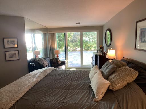 2670 Commerce Boulevard, 106, Mound, MN 55364