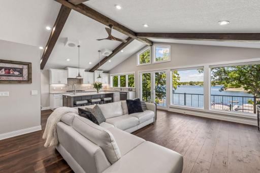 5162 Hope Street Designed Around the View