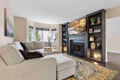 Nice book shelves on each side of the fireplace