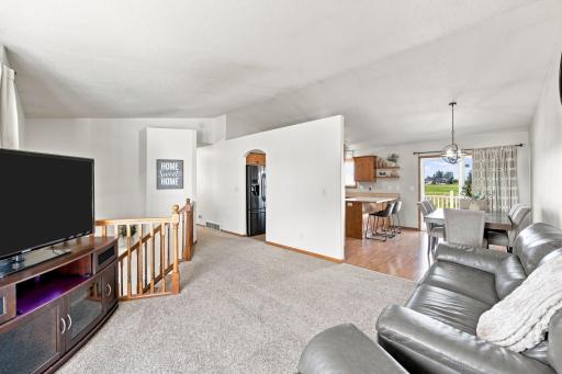 Light and bright Living Room, Kitchen and Dining