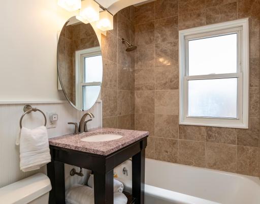 3331 Parkview Boulevard, Minneapolis, MN 55422