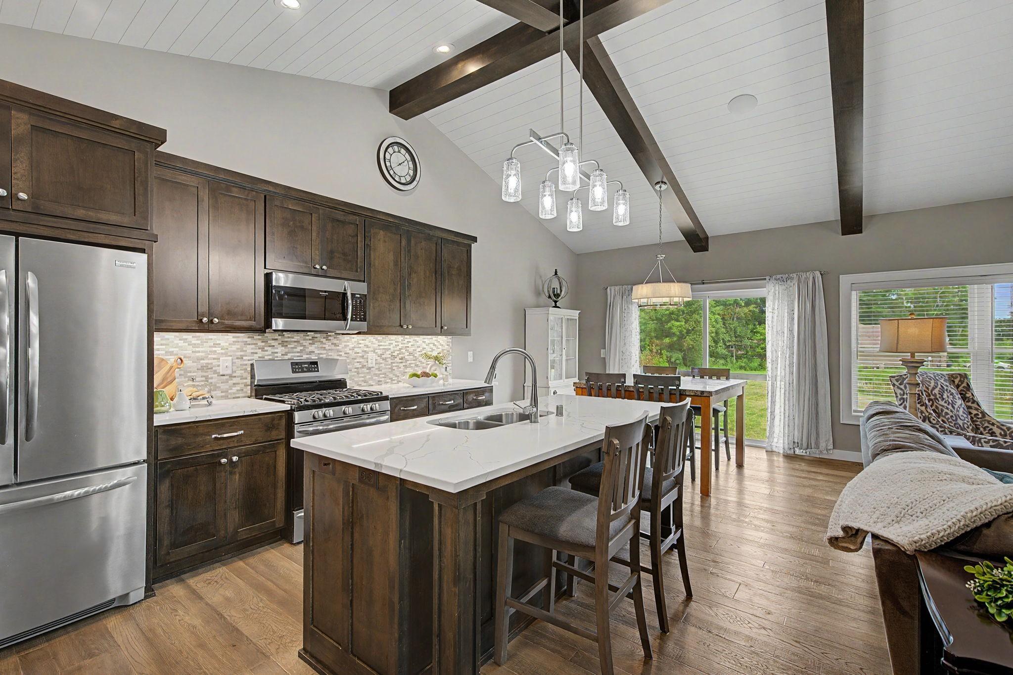 Open concept is perfect for hosting holidays, dinner parties & more!