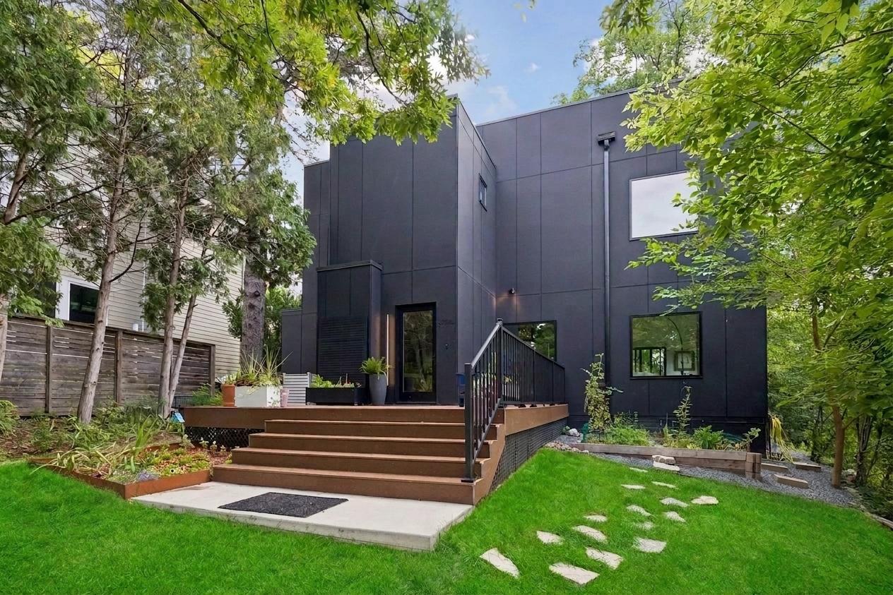 Summer exterior - grass has been virtually enhanced.