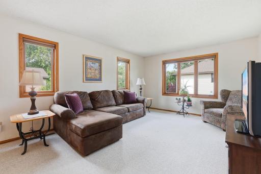 Charming living room w/natural light
