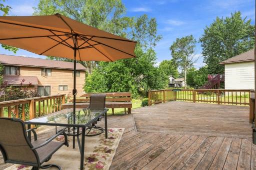Holy moly this deck is HUGE!