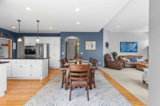 11542 Avery Drive, Inver Grove Heights, MN 55077