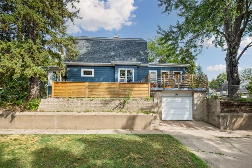 2116 Berkeley Avenue, Saint Paul, MN 55105