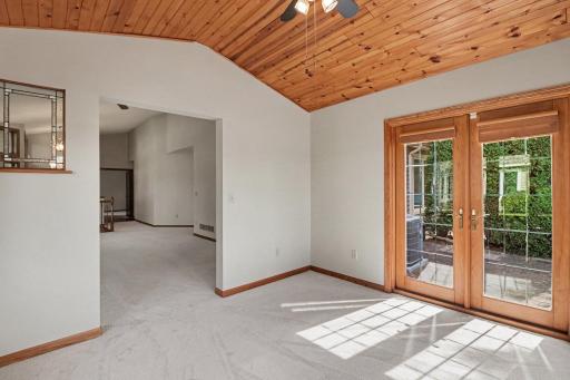4 Season sunroom to back patio