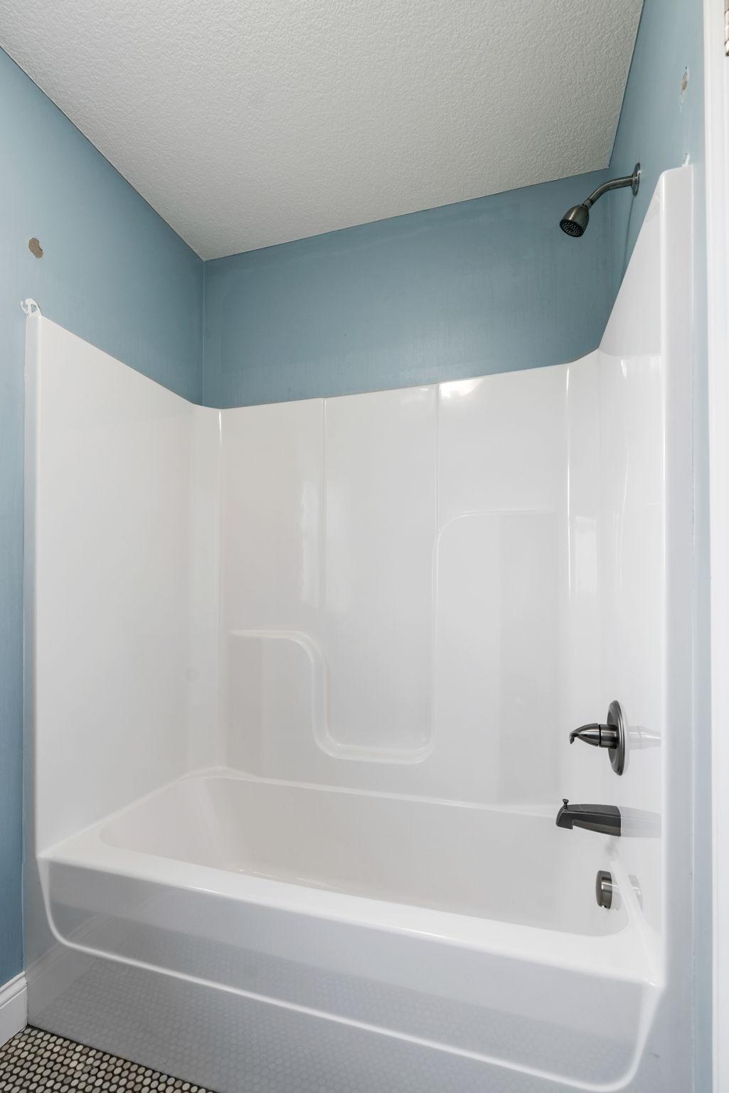 85-web-or-mls-4796 Merganser Dr-85.jpg