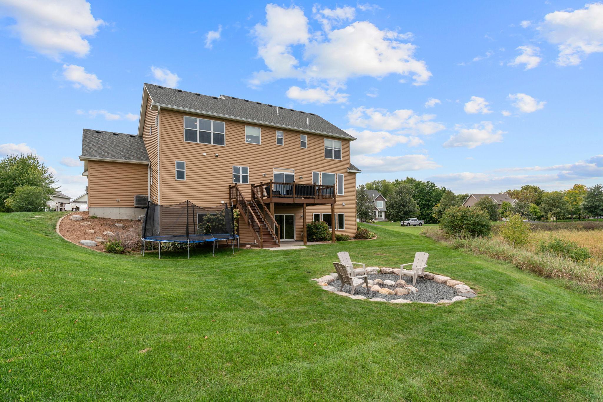 9-web-or-mls-4796 Merganser Dr-9.jpg