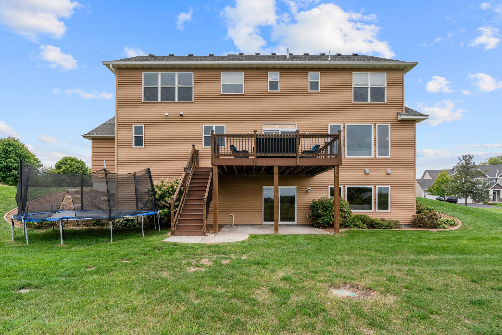 10-web-or-mls-4796 Merganser Dr-10.jpg