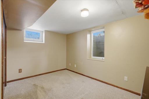 23-Bed 2.jpg