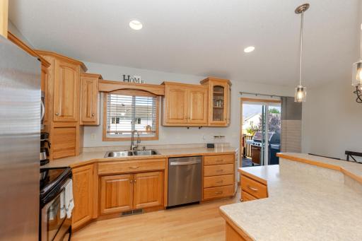 802 18th Avenue W, West Fargo, ND 58078