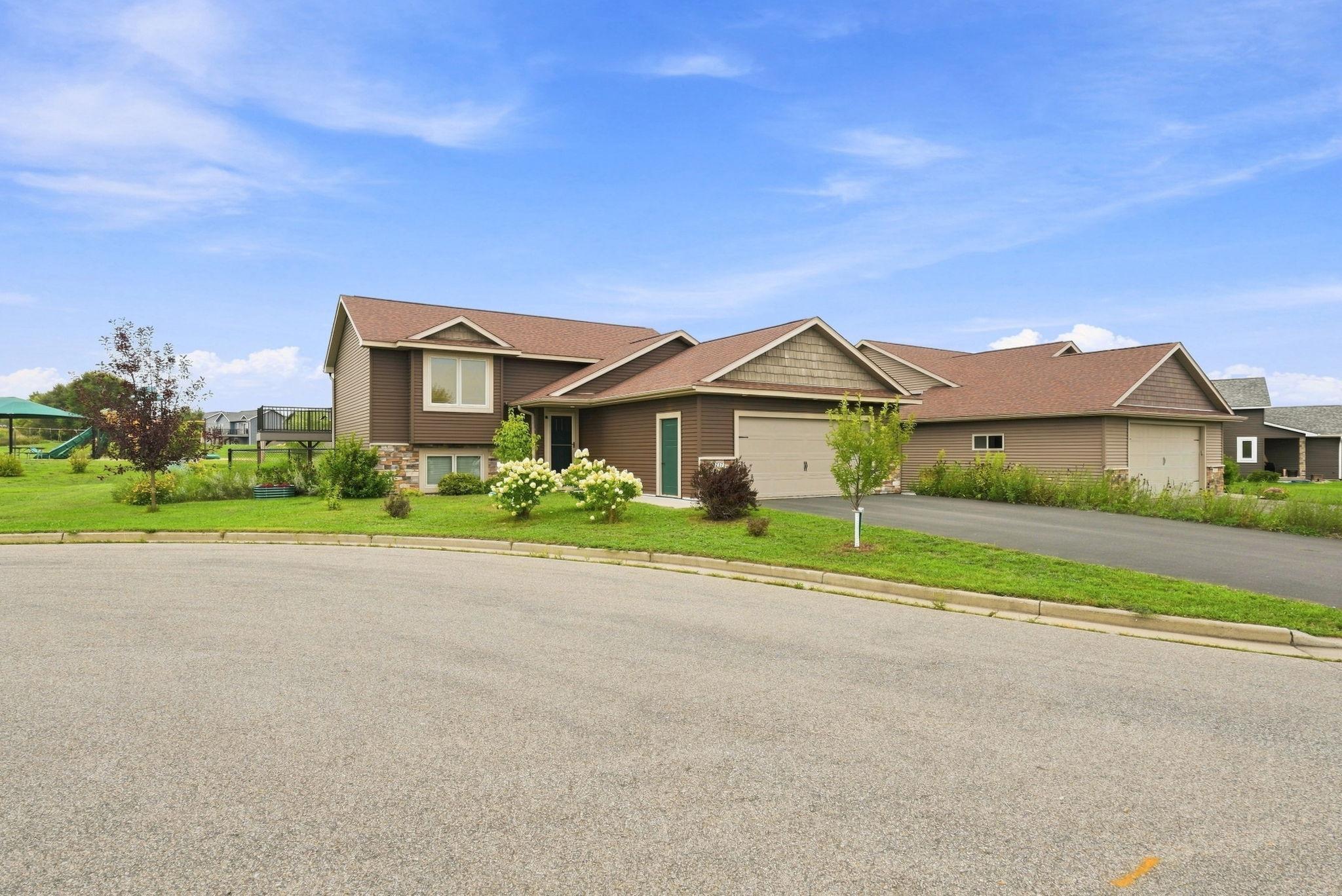 2237 Pioneer Trail