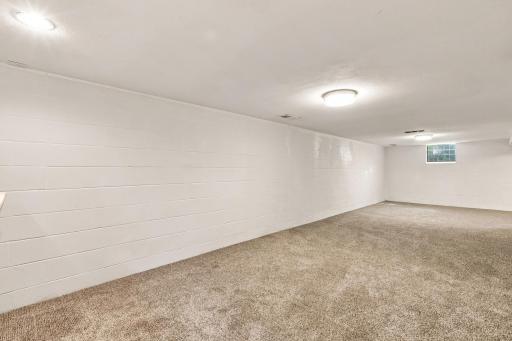 16403 Seymour Drive, Minnetonka, MN 55345
