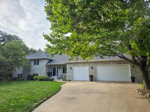 2580 Brinkhaus Street, Chaska, MN 55318