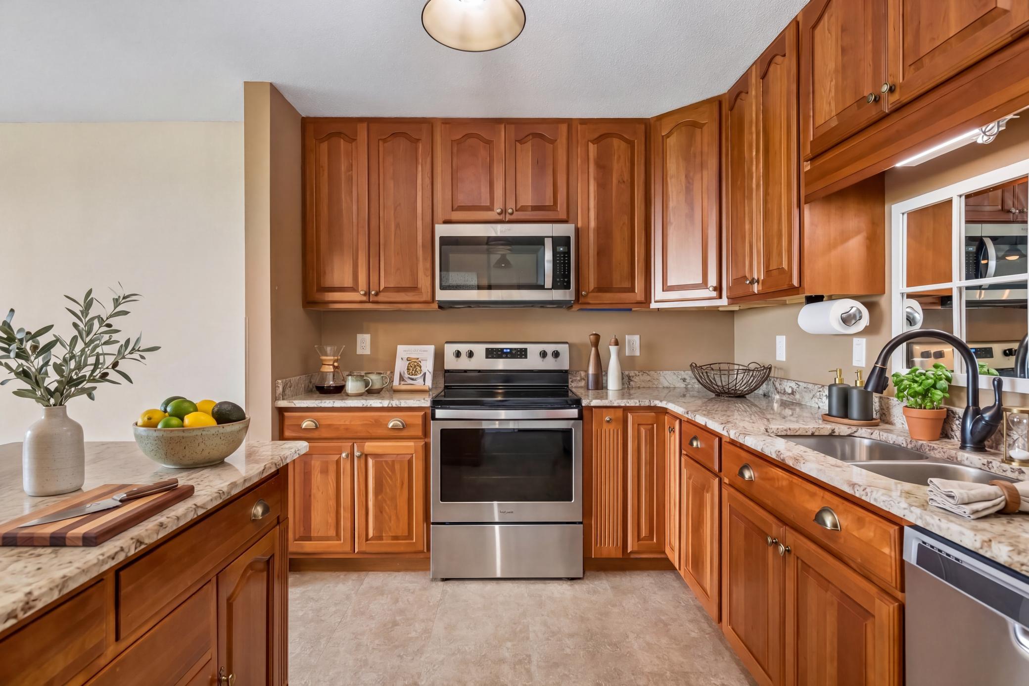 Property photo for 6500 Woodlake Drive, 906, Richfield, MN 55423