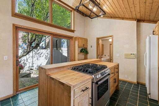 Center island overlooks private courtyard.