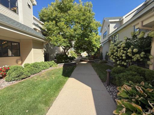 This is the walk way from the guest parking lot off 76th Street.