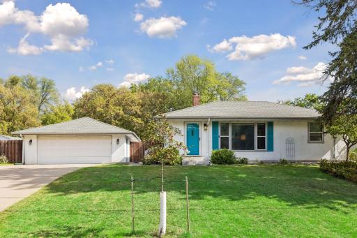 2128 Cohansey Boulevard, Roseville, MN 55113