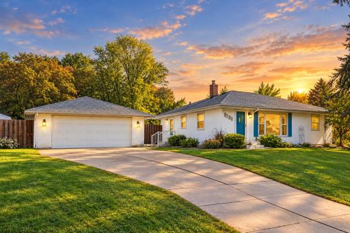 2128 Cohansey Boulevard, Roseville, MN 55113