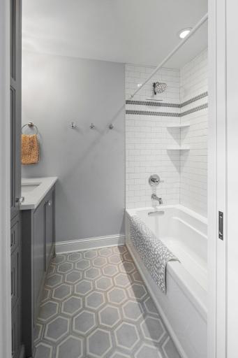 ....with separate shower room and second vanity
