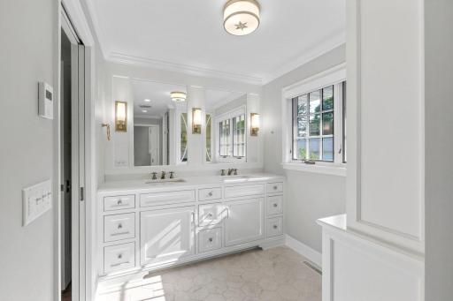 4801 Larkspur Lane, Edina, MN 55435