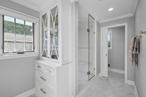 4801 Larkspur Lane, Edina, MN 55435
