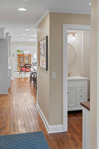 4801 Larkspur Lane, Edina, MN 55435