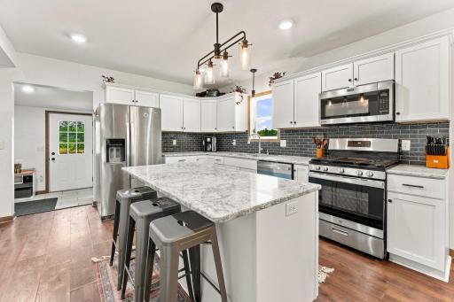 29174-AndersonDr-28.jpg