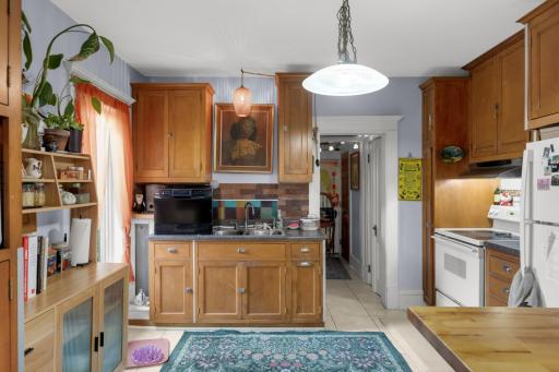 2721 Columbus Avenue, Minneapolis, MN 55407