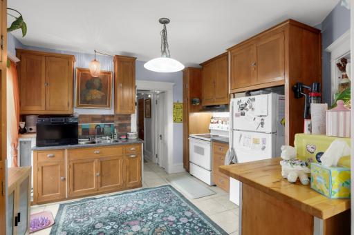 2721 Columbus Avenue, Minneapolis, MN 55407