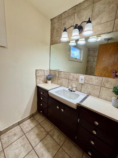 215 6th Street S, Virginia, MN 55792