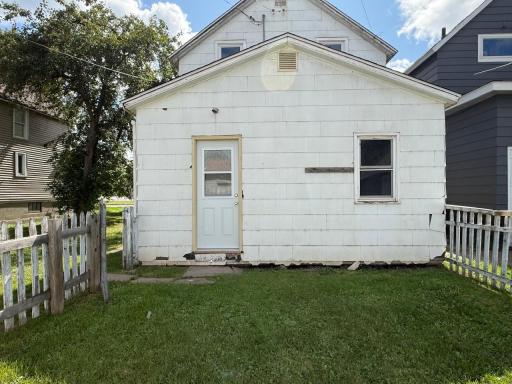 215 6th Street S, Virginia, MN 55792